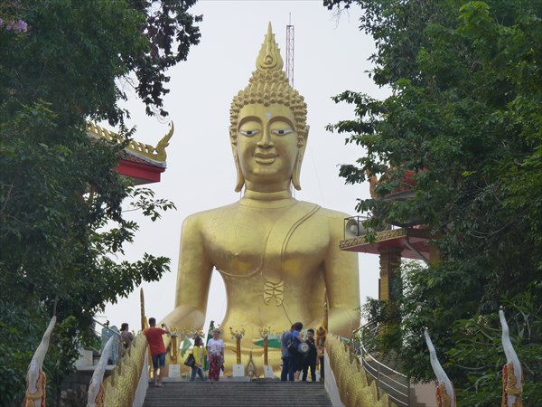 Сидящий Будда в Паттайе